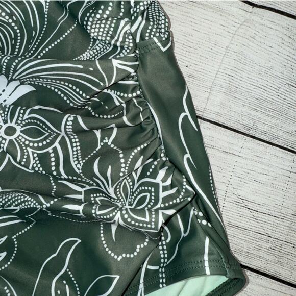 CUPSHE NWT Green & White Floral Print Shirred Cutout One Piece Swim Suit Medium - Picture 8 of 10